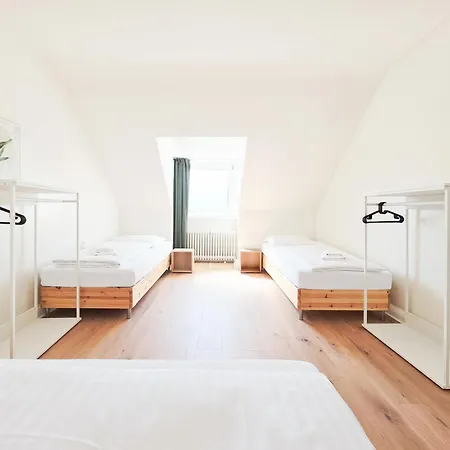 Apartament Tolstov - 3 Attic - Kitchen - 5 Min To Messe Dus